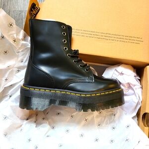 Brand New Jadon DR. MARTENS